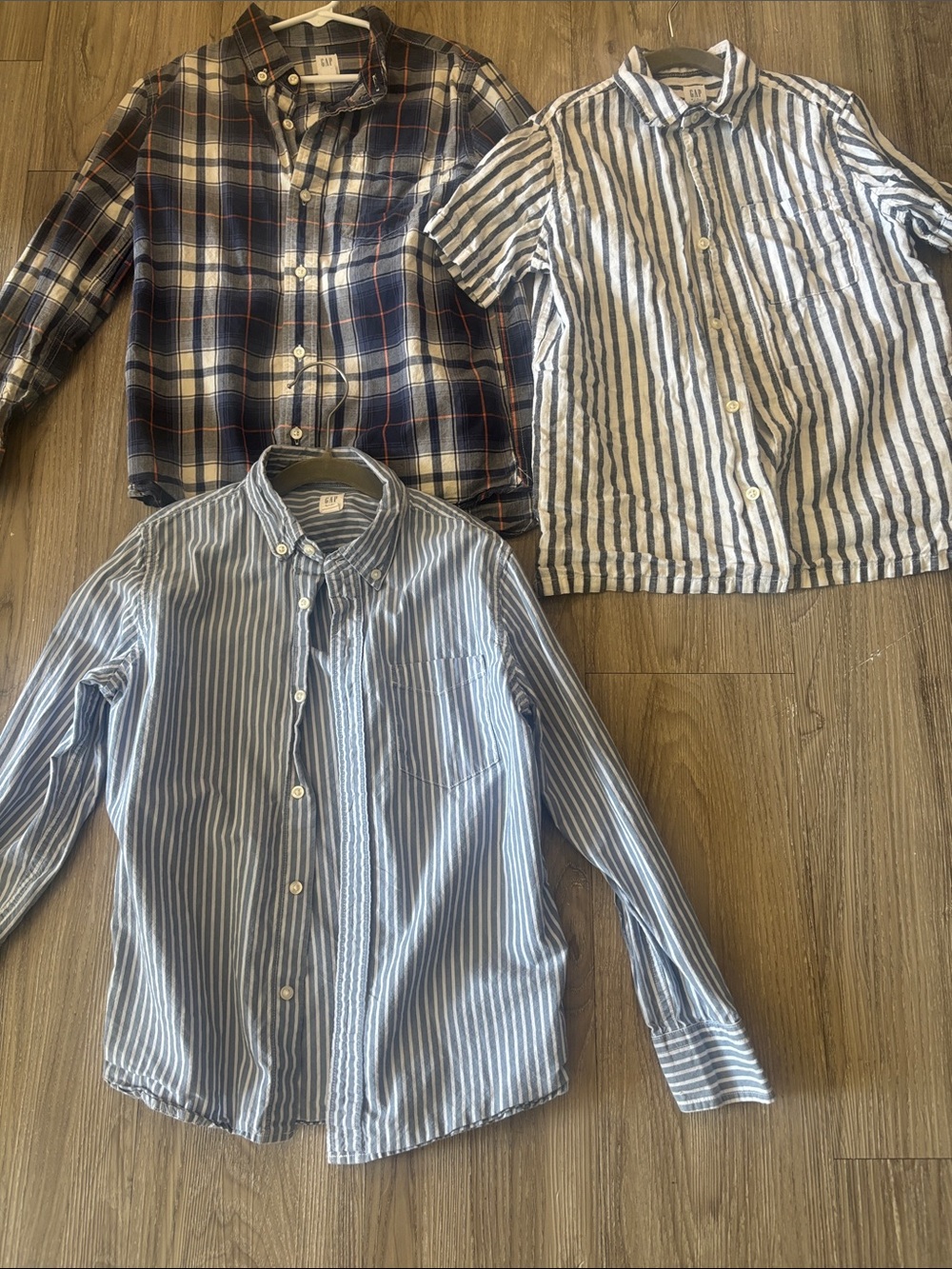Bundle 3 GAP Kids collar shirt variations of white and blue prints